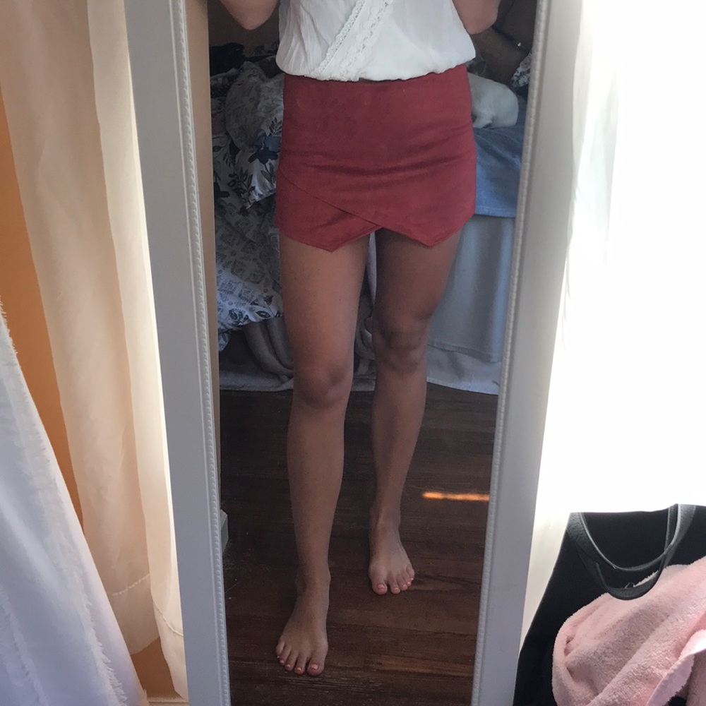 Rust orange suede skort